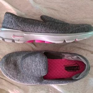 Skechers GoGa Mat Ladies Walking Shoes
